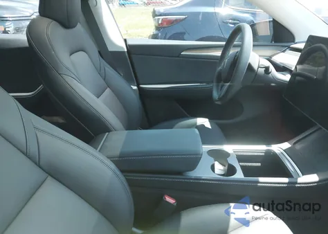 2024 Tesla Model Y Long Range Dual Motor All-Wheel Drive from USA, damaged, VIN 7SAYGDEE1RA241395